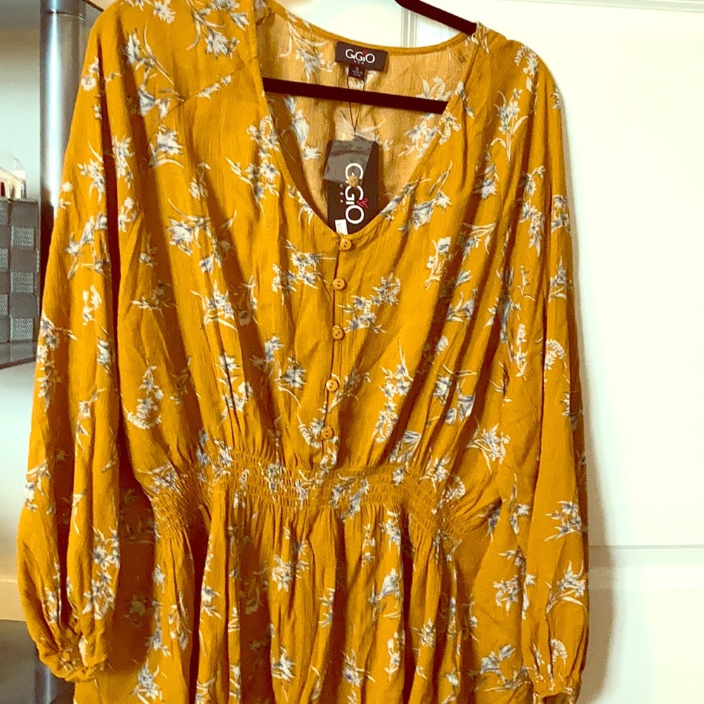 Women’s Fall long sleeve top